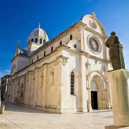 Daire In With Sea View, Terrace, Wifi *